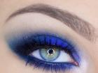 Shadows for blue eyes: which color to choose?